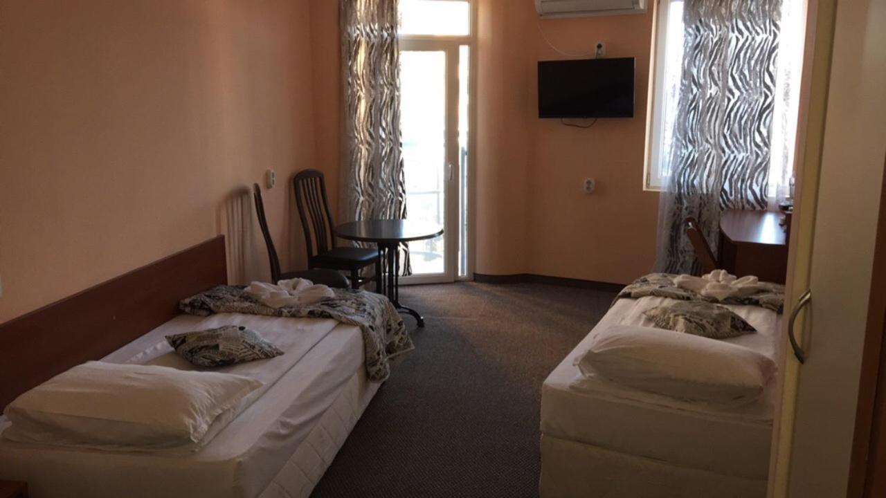 Sea Horse Hotel Burgas Exterior photo