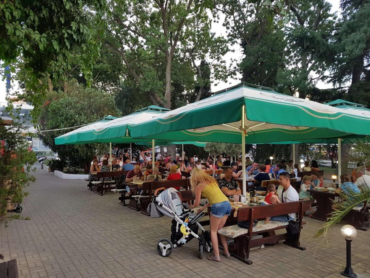 Sea Horse Hotel Burgas Exterior photo