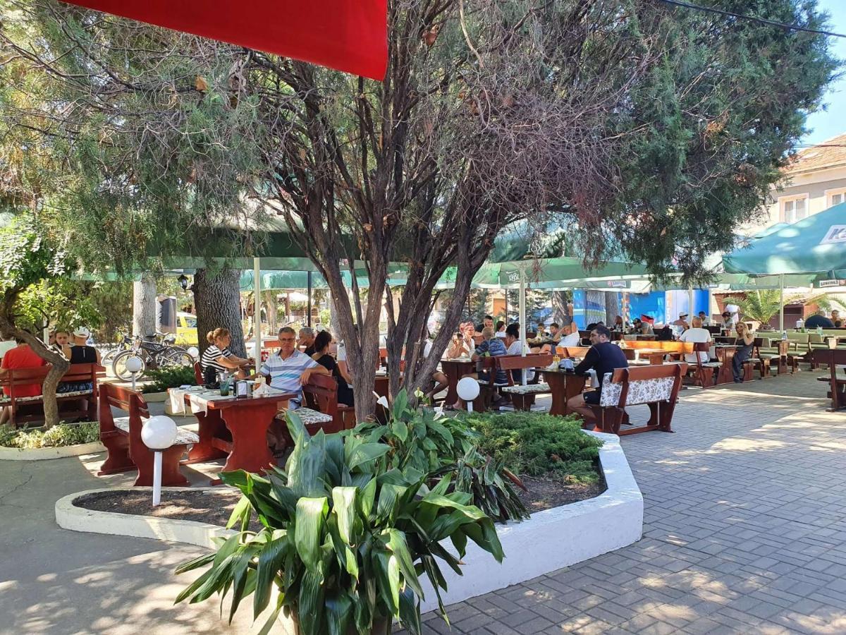 Sea Horse Hotel Burgas Exterior photo
