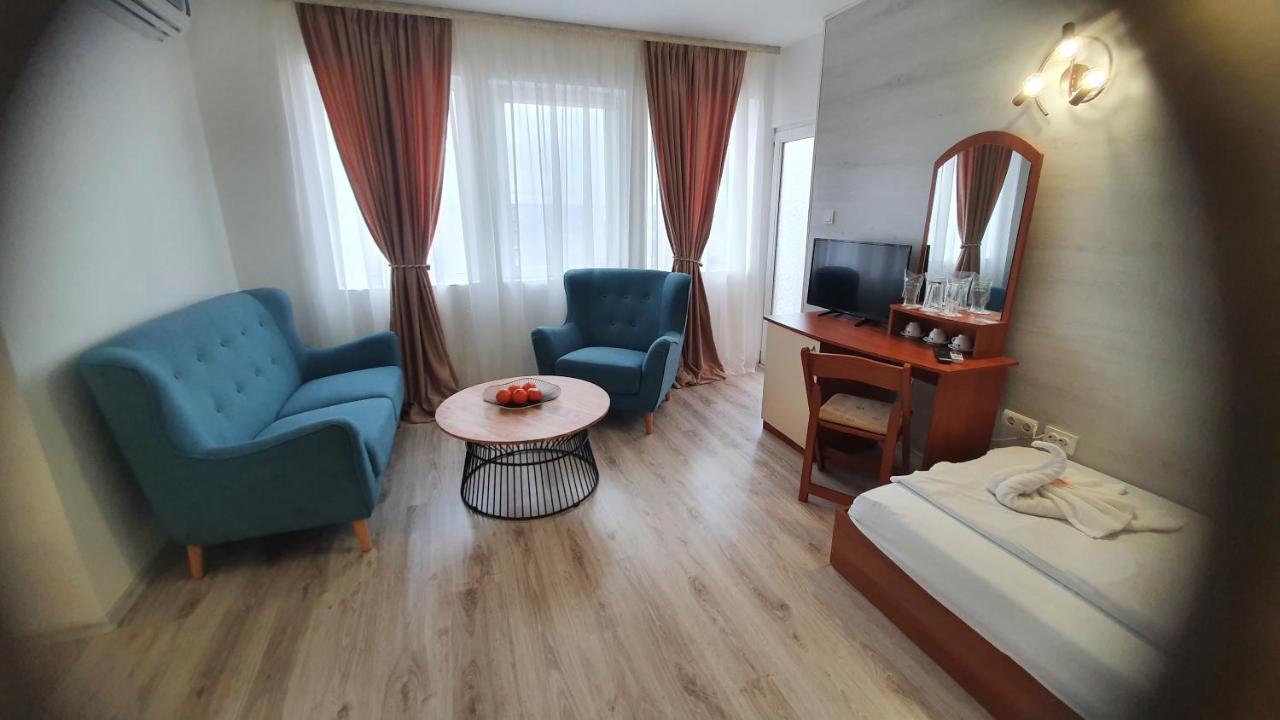 Sea Horse Hotel Burgas Exterior photo